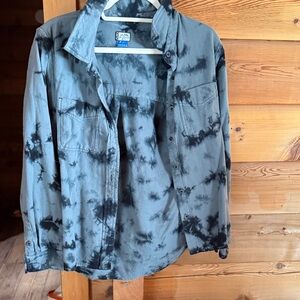 Kavu Gray and Black Outdoor Shirt